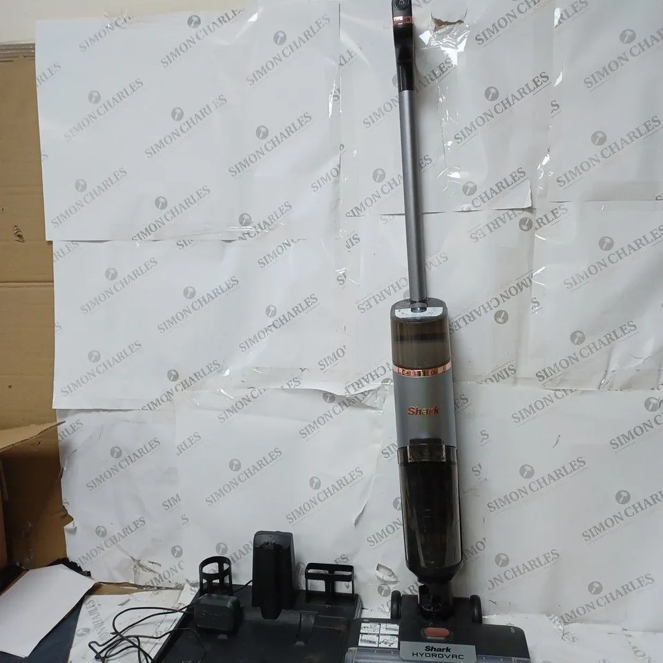 SHARK CORDLESS HYDROVAC 3-IN-1 HARD FLOOR CLEANING SYSTEM WD210UK