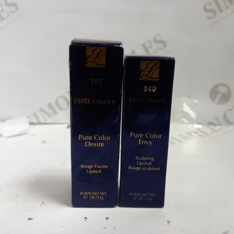 TWO ESTEE LAUDER LIPSTICKS INCLUDING PURE COLOUR DESIRE (102 GIVE IN) AND PURE COLOUR ENVY (540 IMMORTAL)