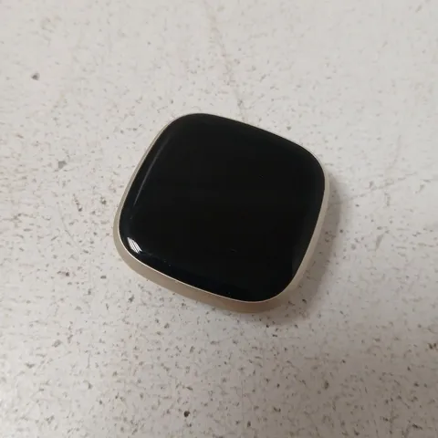 FITBIT VERSA 3 GOLD