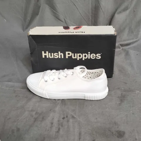 HUSH PUPPIES BROOKE CANVAS TRAINER – WHITE – UK 7 (EU 40) WOMEN