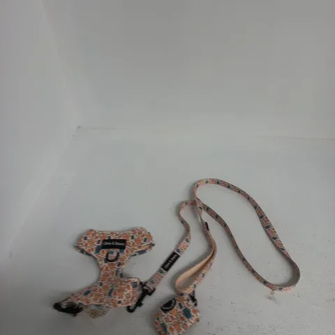 OLIVE AND BEANS DOG HARNESS, LEAD AND POO BAG HOLDER SIZE S