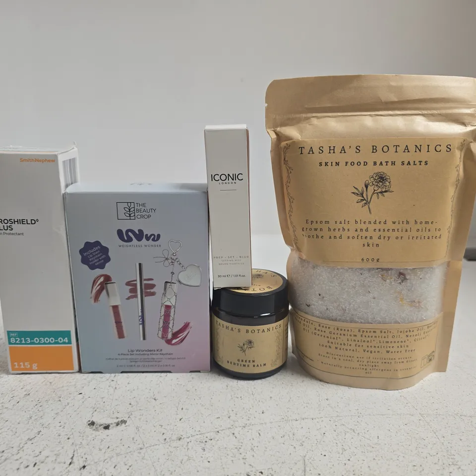 APPROXIMATELY 15 ASSORTED HEALTH & BEAUTY PRODUCTS 