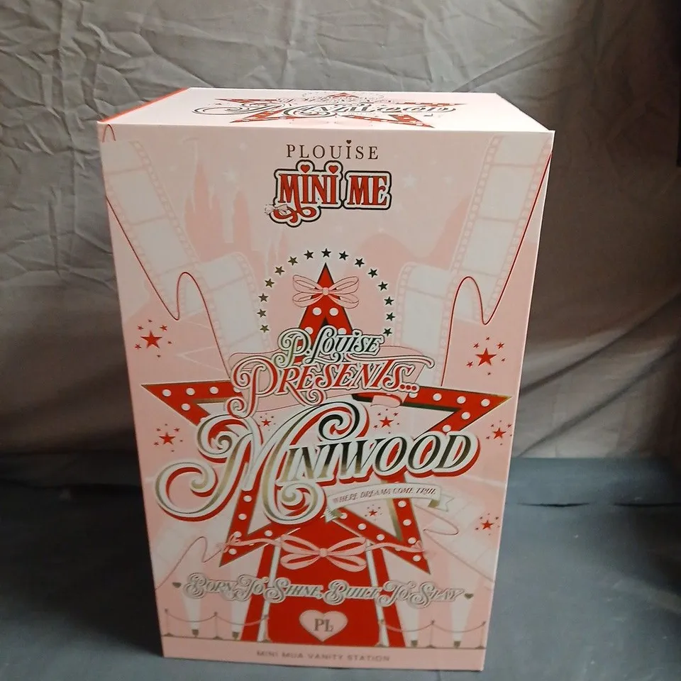 P LOUISE MINI ME MINIWOOD MAKE-UP GIFT SET 