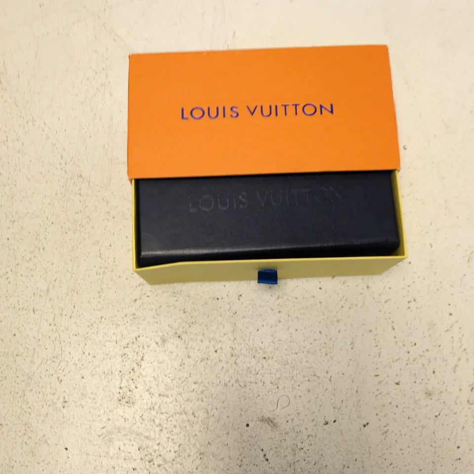 LOUIS VUITTON SUNGLASSES – BLACK FRAME, GOLD-TONE ARMS