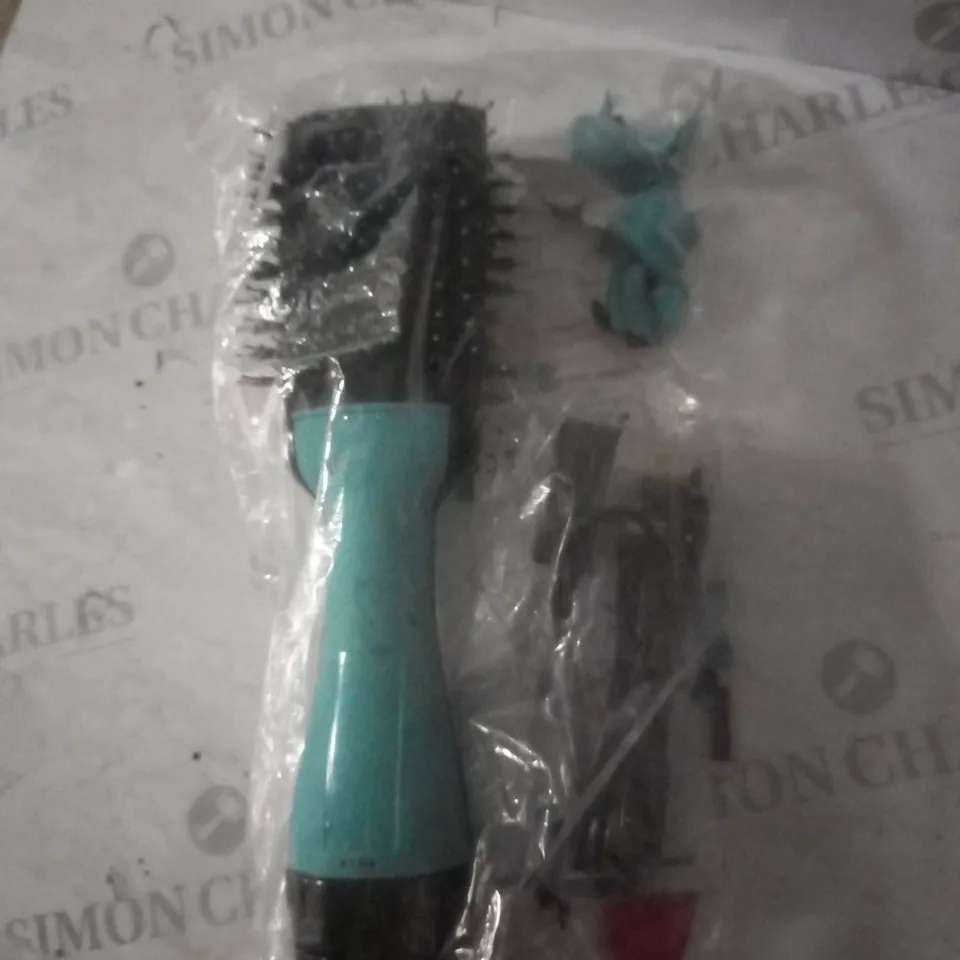 BOXED REVLON SALON HAIR DRYER AND VOLUMISER - TEAL RRP £49.99