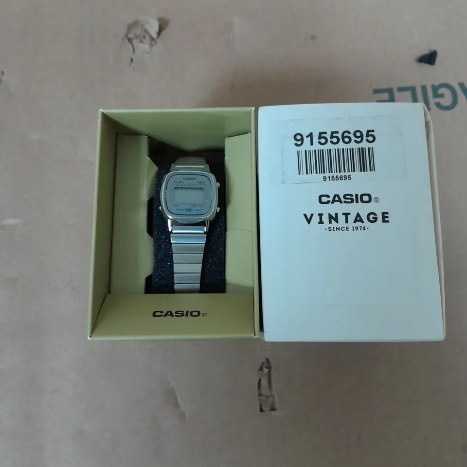 BOXED CASIO VINTAGE WATCH 