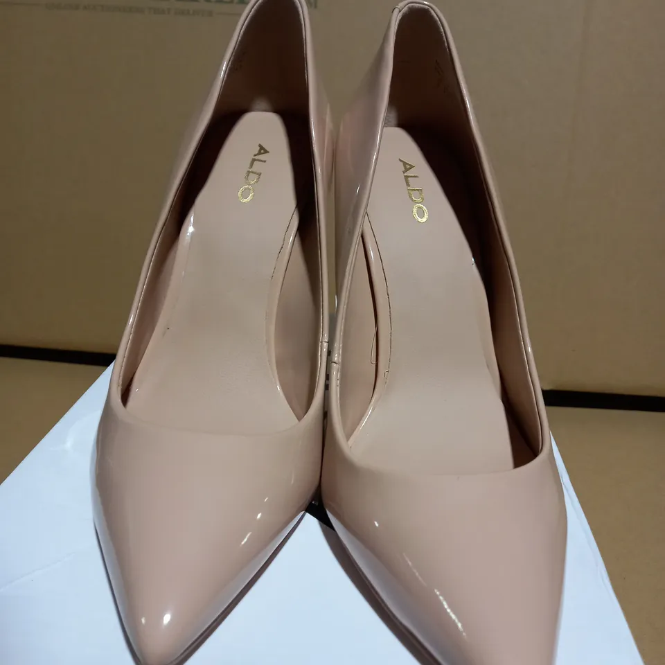 ALDO STESSY HIGH HEELS - SIZE 4.5