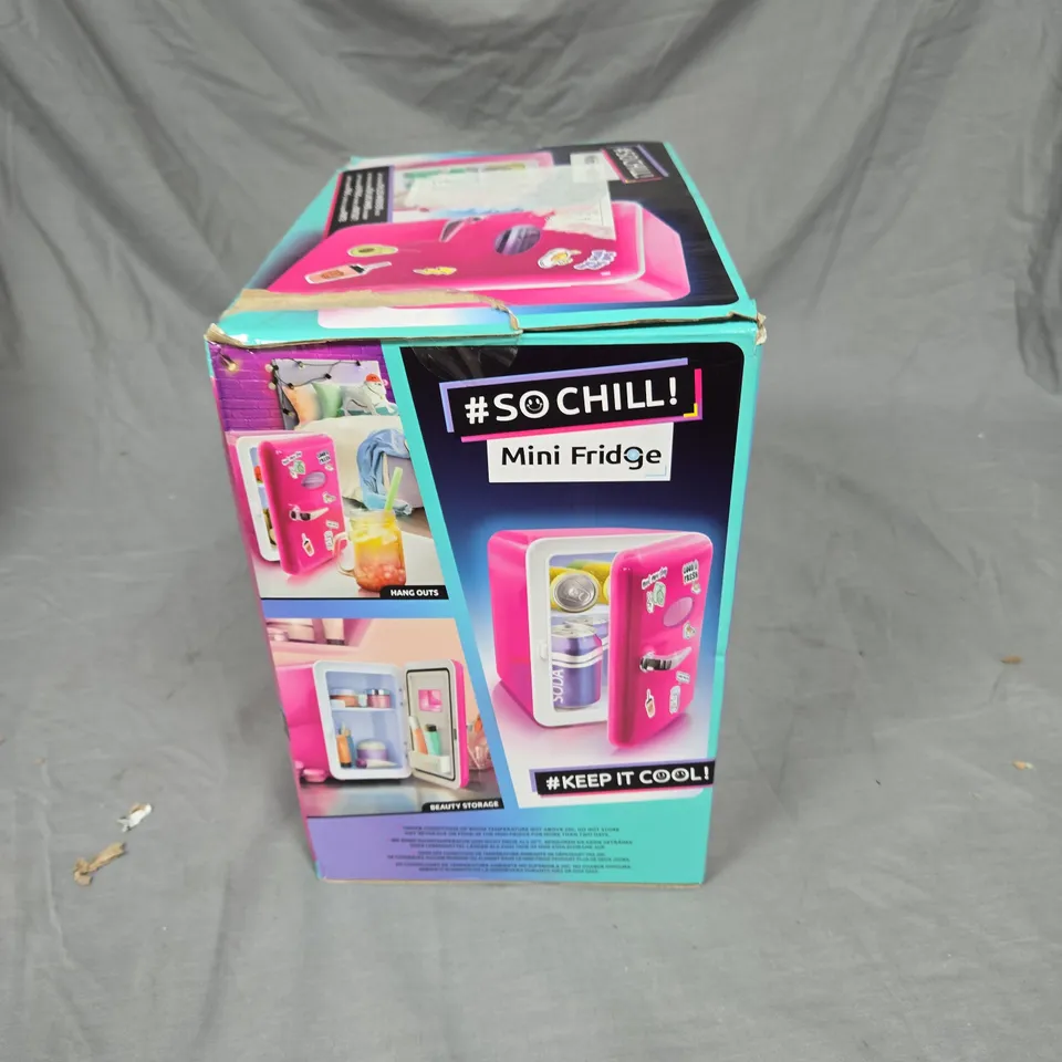 #SO CHILL! Mini Fridge Playset – Pink, Boxed