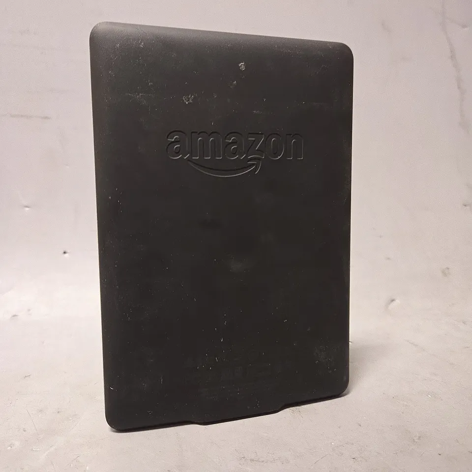AMAZON KINDLE E-READER