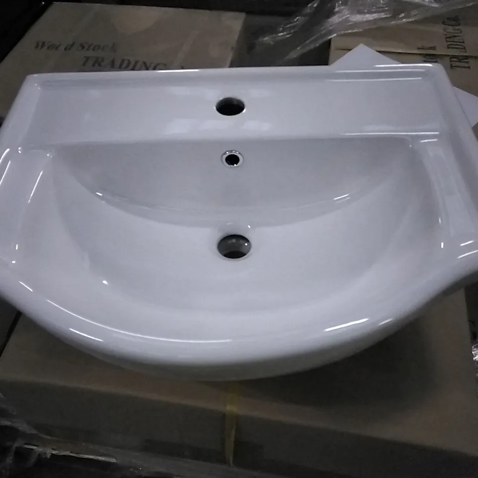 BOXED KAPRI CERAMIC BASIN 550MM WHITE