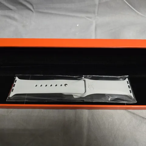 WSC LONDON WHITE SILICONE WATCH STRAP – BOXED