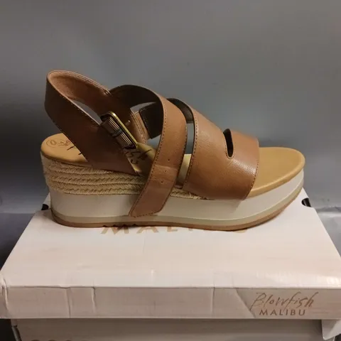 BLOWFISH MALIBU LADIES WEDGE SANDAL BROWN SIZE 8