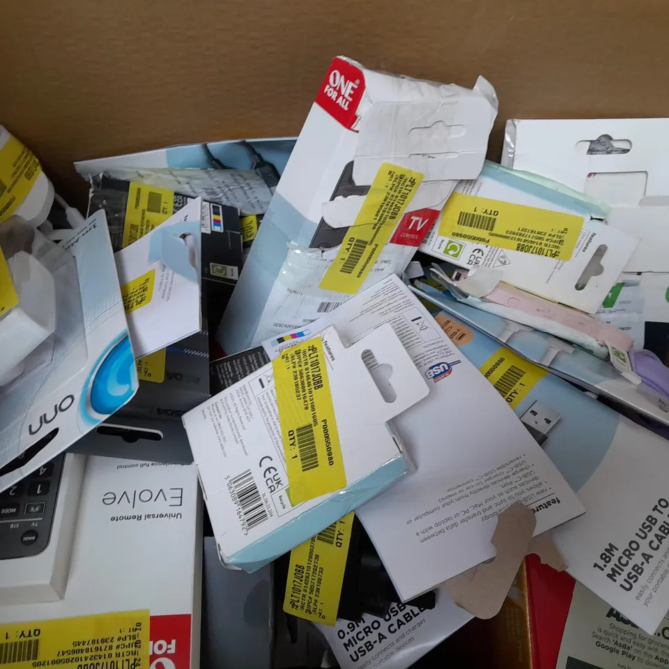  APPROXIMATELY 20 ASSORTED ASDA TECH ITEMS INCLUDING ONE FOR ALL REMOTES, BLACK WEB MOUSE