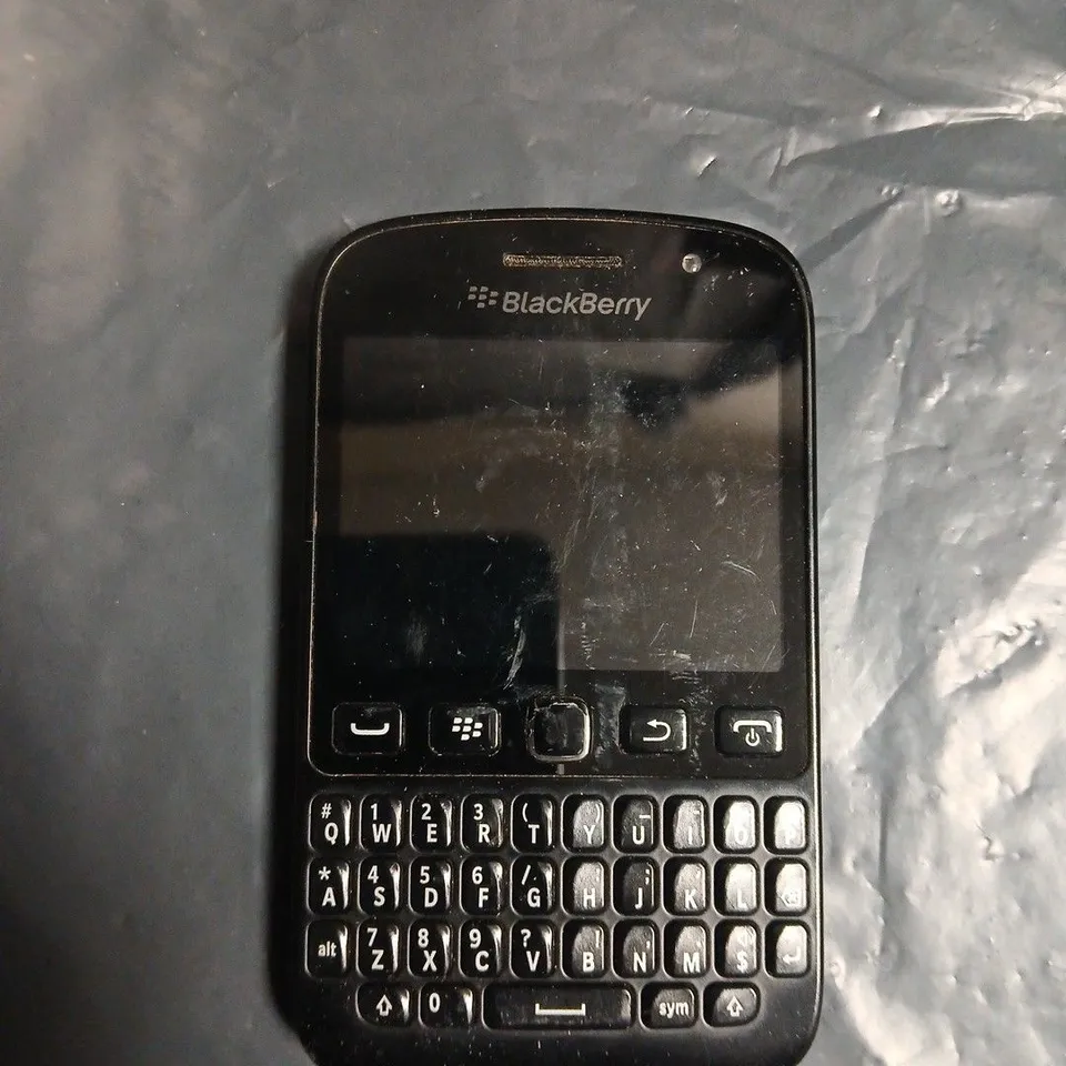 BLACKBERRY PHONE - MODEL UNSPECIFIED