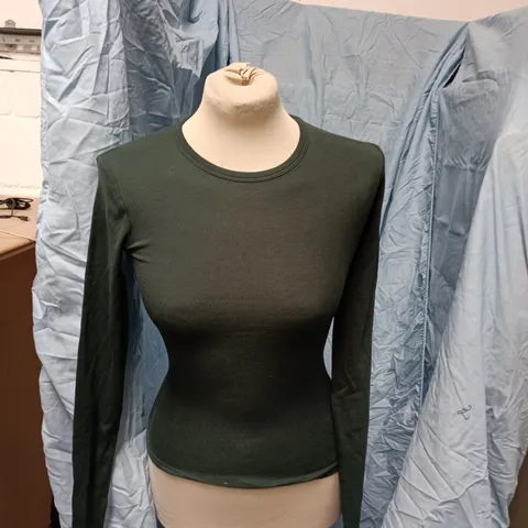 BERSHKA GREEN LONG-SLEEVE TOP β UK 6 (EU XS), MADE IN BANGLADESH