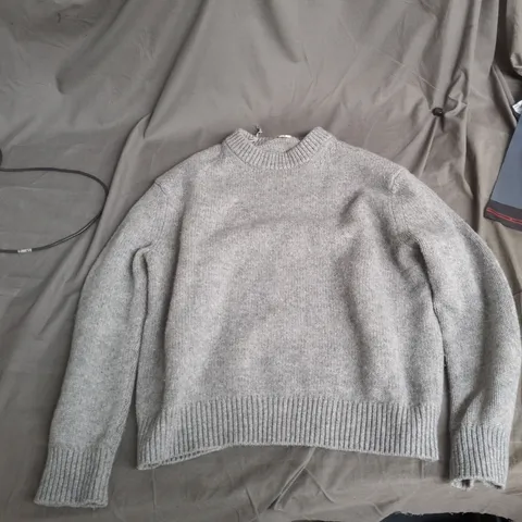 ARKET KNITTED JUMPER UK S