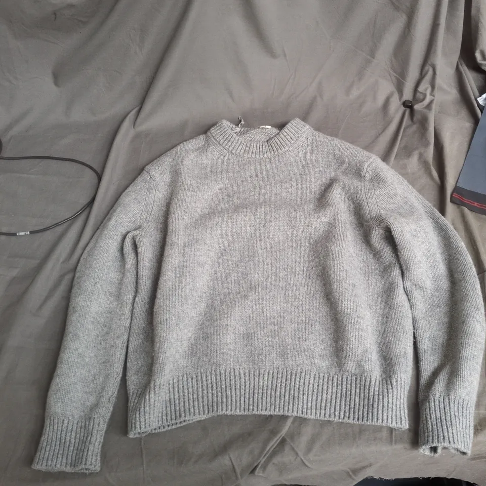 ARKET KNITTED JUMPER UK S