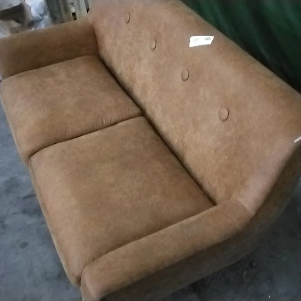 QUALITY 2 SEATER RUST LEATHER SOFA WITH WOODEN LEGS