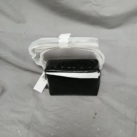 DKNY BLACK PATENT LEATHER HANDBAG WITH TAGS