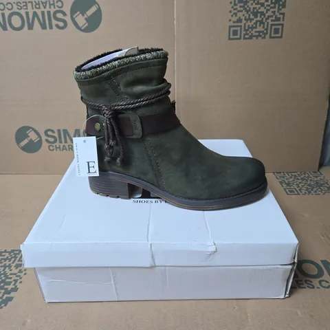EMMA STOCKHOLM GREEN/BROWN ANKLE BOOTS SIZE 4 BOXED