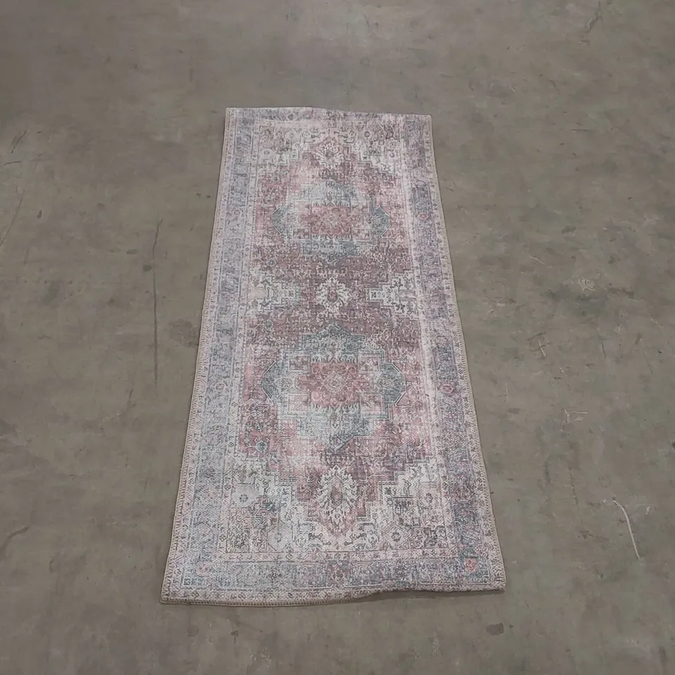 QUALITY DESIGNER AREA RUG - APPROXIMATELY 145 x 59cm