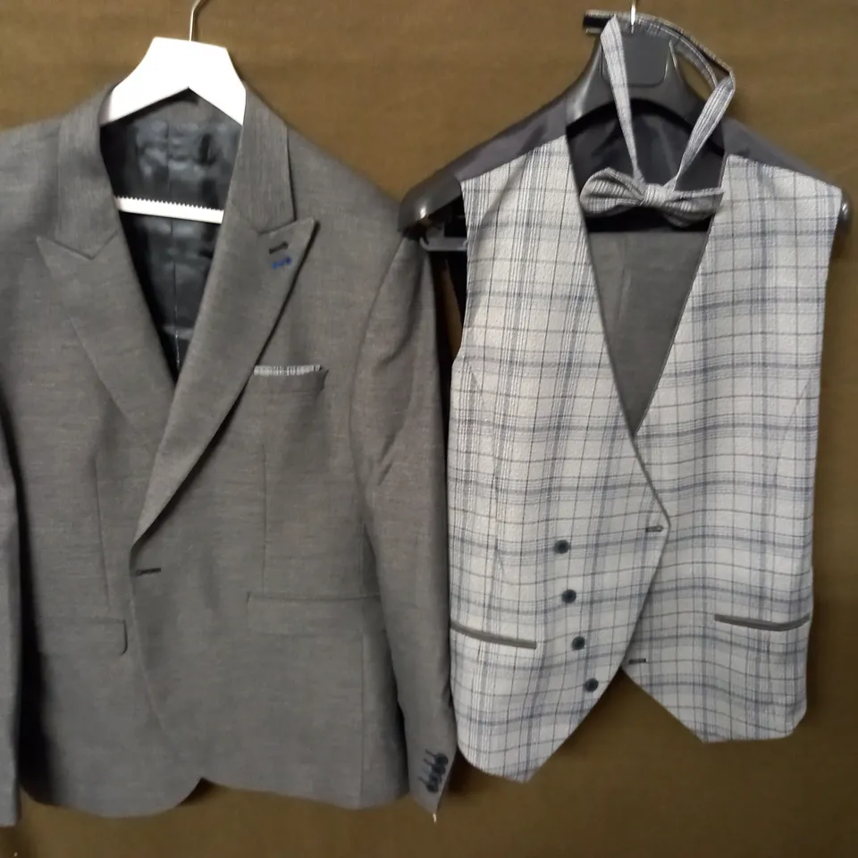 MOSES KUSHNER GREY 4-PIECE SUIT - JACKET 56 TROUSERS 48