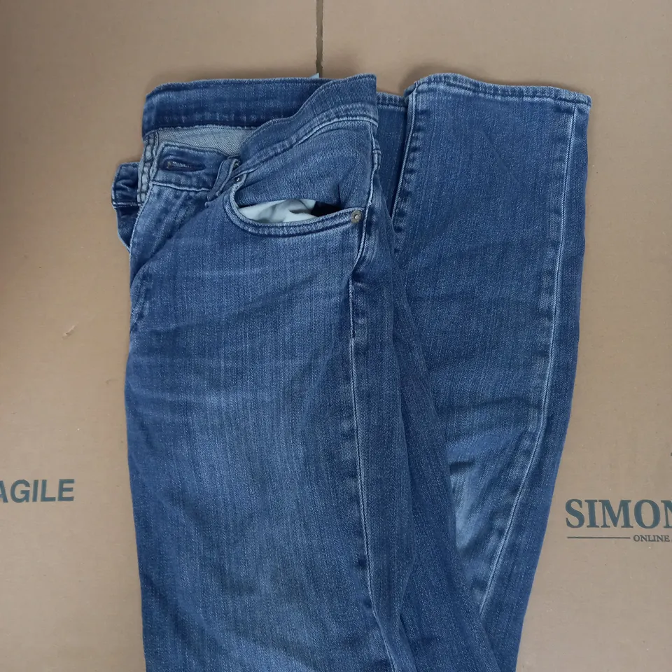 LEVIS JEANS IN BLUE DENIM SIZE W29
