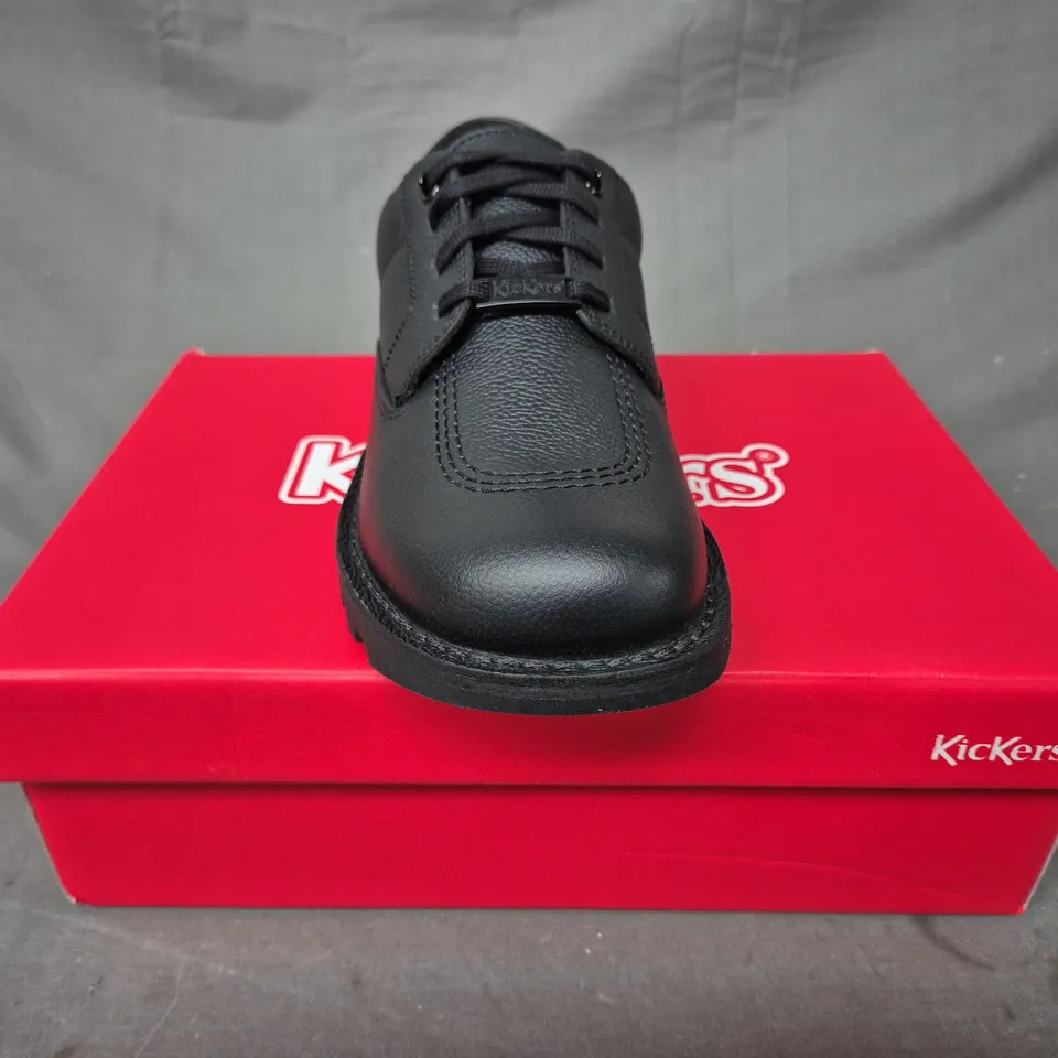 BOXED PAIR OF KICKERS SHOES IN BLACK EU SIZE 41