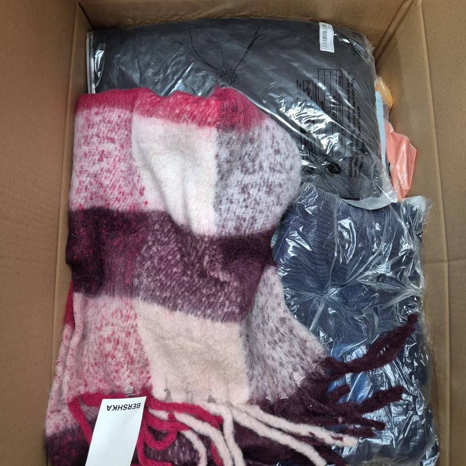 LARGE BOX OF ASSORTED CLOTHING ITEMS IN VARIOUS SIZES, STYLES AND COLOUR 