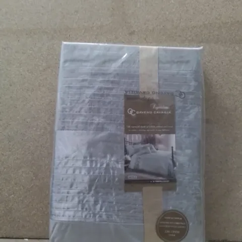 BRAND NEW GAVENO CAVAILIA KINGSIZE DUVET SET - SILVER