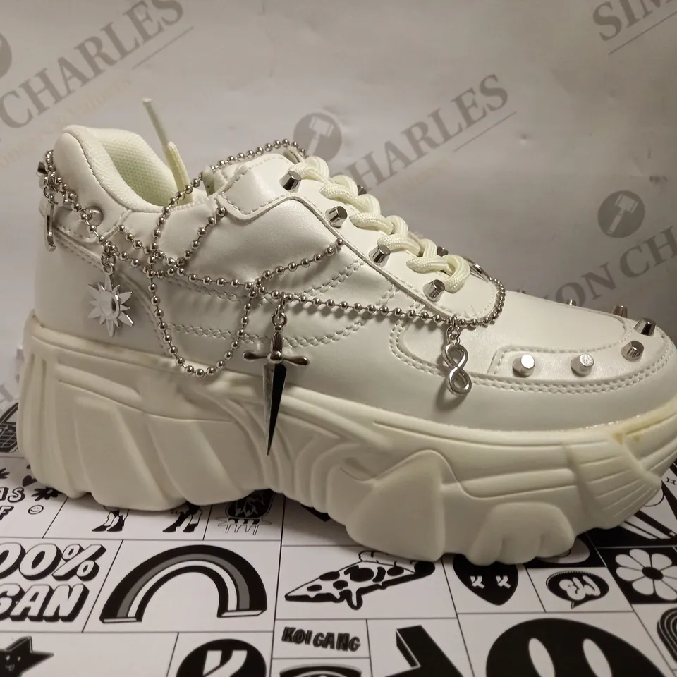 KOI VEGAN JINX WHITE MYSTIC CHARM TRAINERS - SIZE 3
