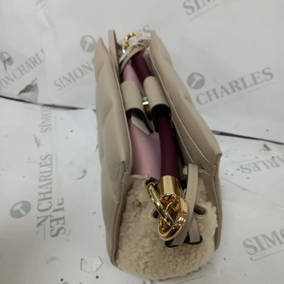 BOXED RADLEY LONDON CRÈME HANDBAG WITH FUR AND BOX DESIGN