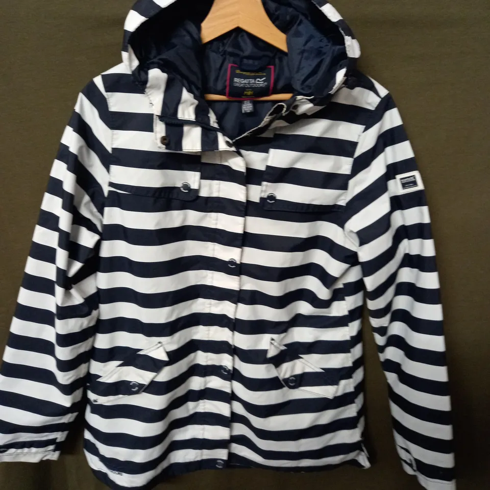 REGATTA OUTDOORS BLACK/WHITE STRIPED HOODED COAT - UK 12