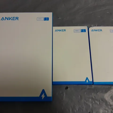 LOT OF 3 ANKER POWER ITEM TO INCLUDE POWERPAD AND 2 USB-C POWERLINES