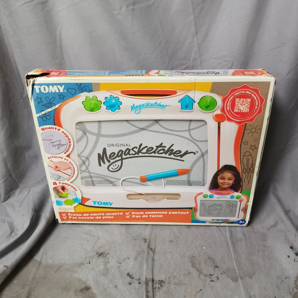 BOXED TOMY MEGASKETCHER CLASSIC KIDS TOY