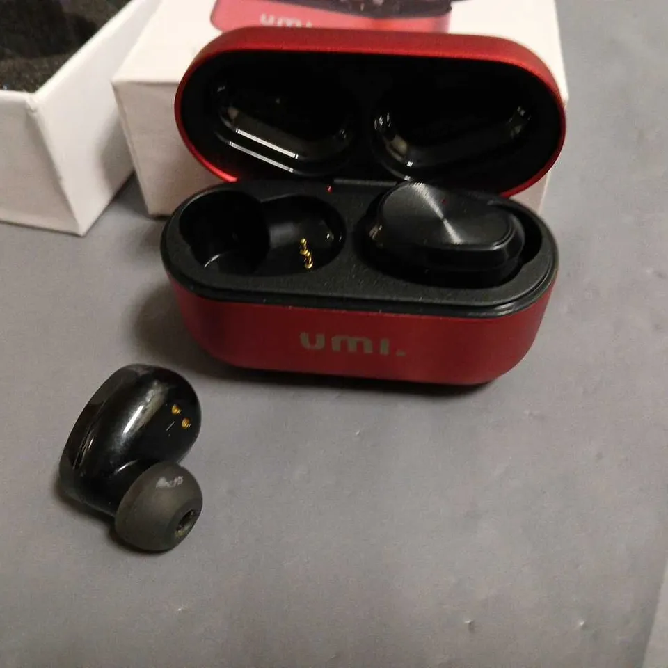 BOXED UMI W5S WIRELESS EARPHONES