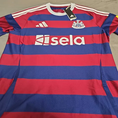 NEWCASTLE UNITED FC AWAY JERSEY - SIZE L