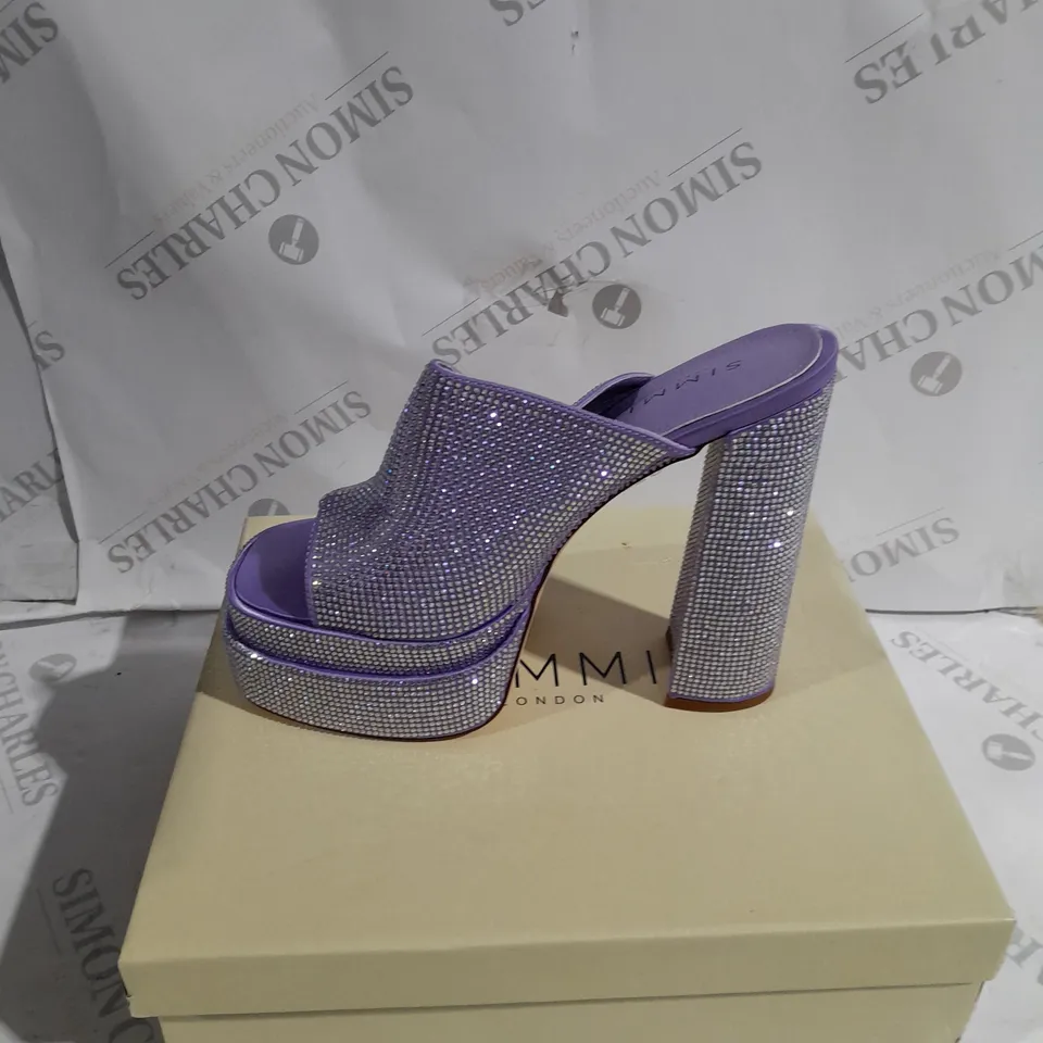 SIMMI PURPLE HIGH HEELS WITH SPARKLE EFFECT SIZE 6