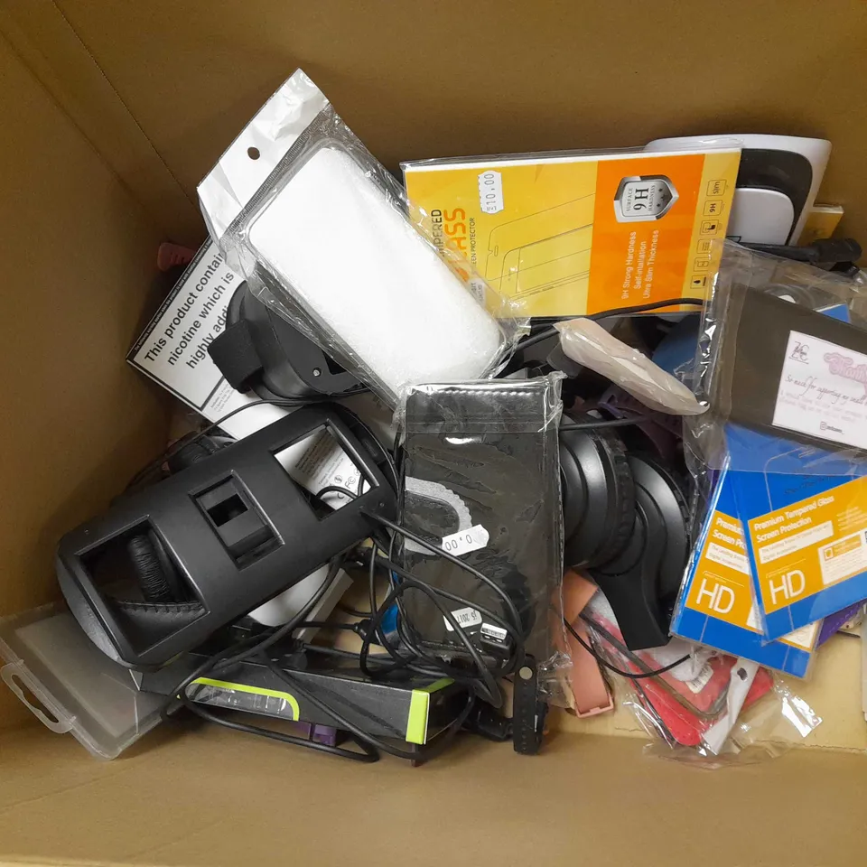 LOT OF APPROX 20 ASSORTED ITEMS TO INCLUDE - INNOKIN ENDURA T20 S - SONY CYBERSHOT - SCREEN PROTECTOR ECT