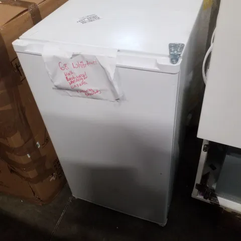 SWAN SR156150W 47CM UNDER-COUNTER FREEZER - WHITE