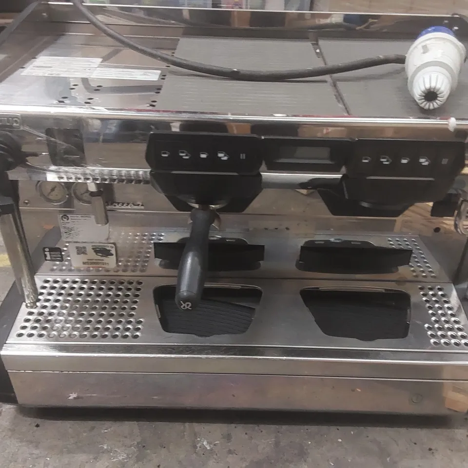 RANCILIO CLASSE 7 COMMERCIAL 2 GROUP COFFEE MACHINE
