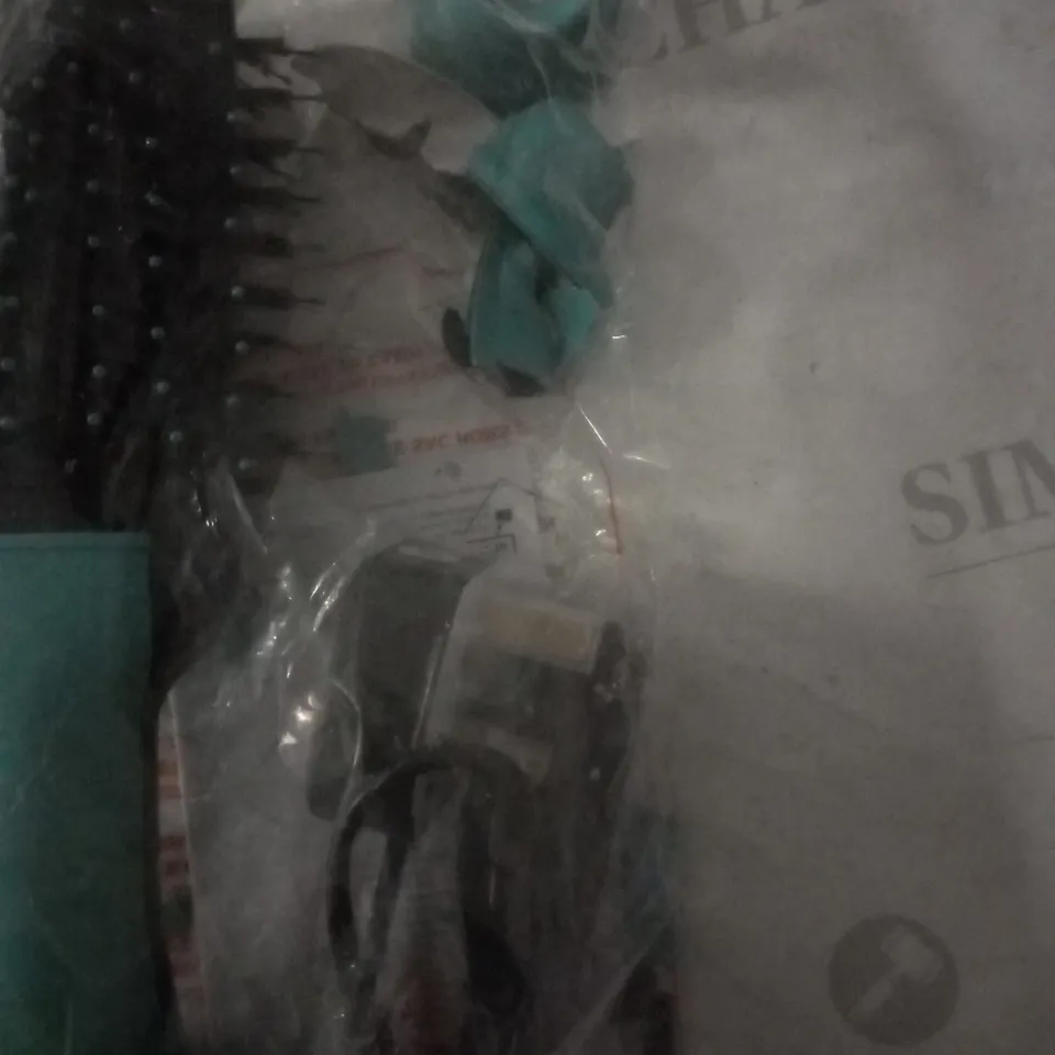 BOXED REVLON SALON HAIR DRYER AND VOLUMISER - TEAL RRP £49.99