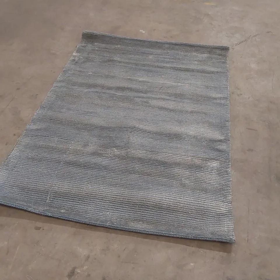 QUALITY DESIGNER AREA RUG - APPROXIMATELY 170 x 121cm