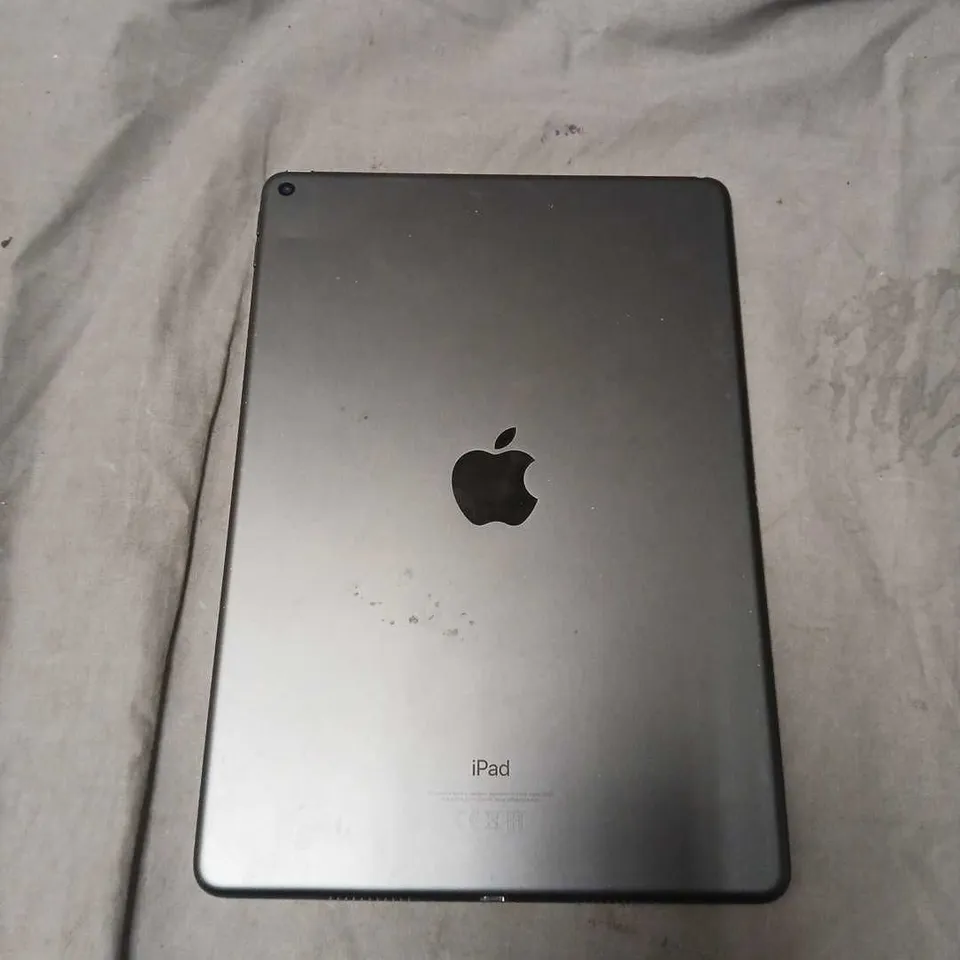 APPLE IPAD AIR 3RG GEN – SPACE GRAY