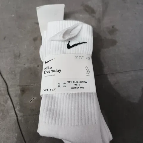 NIKE EVERYDAY COTTON CUSHIONED CREW SOCKS – 3 PACK, WHITE