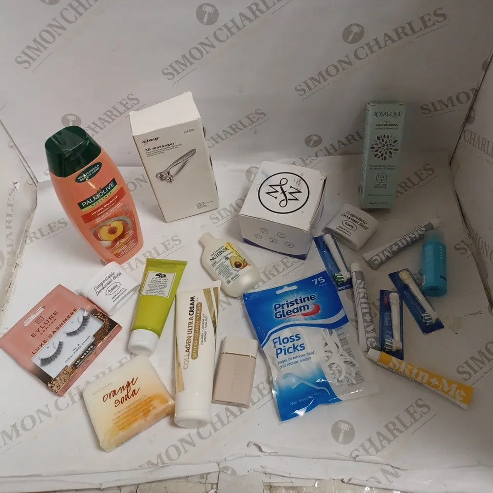 LOT OF APPROX 20 ASSORTED HEALTH AND BEAUTY PRODUCTS TO INCLUDE SKIN AND ME SUNCREAM, EYLURE EYELASHES, ROSALIQUE ANTI-REDNESS