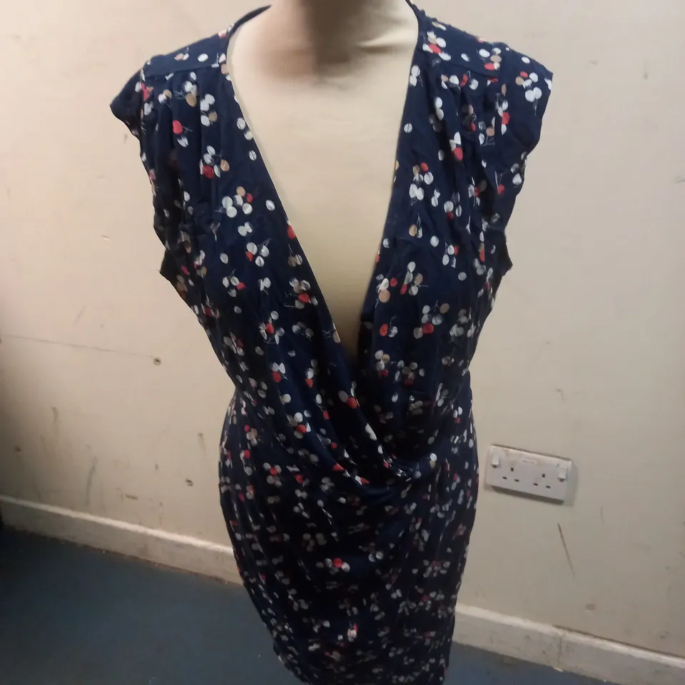 OASIS BLUE DECORATIVE DRESS, MEDIUM
