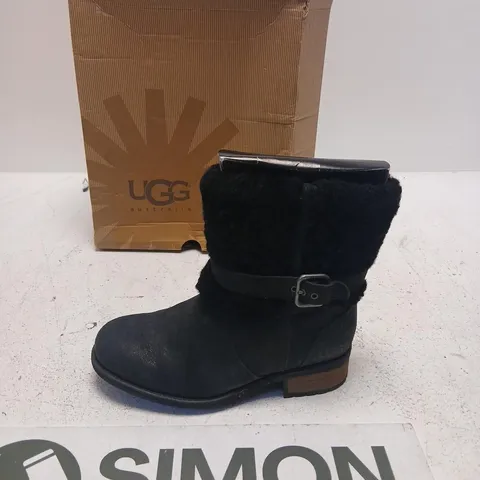 UGG AUSTRALIA W BLAYRE II BOOTS – BLACK, UK 4.5 (US 6) – BOXED