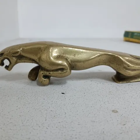 BRASS PANTHER/LEOPARD FIGURINE β DECORATIVE SMALL SCULPTURE