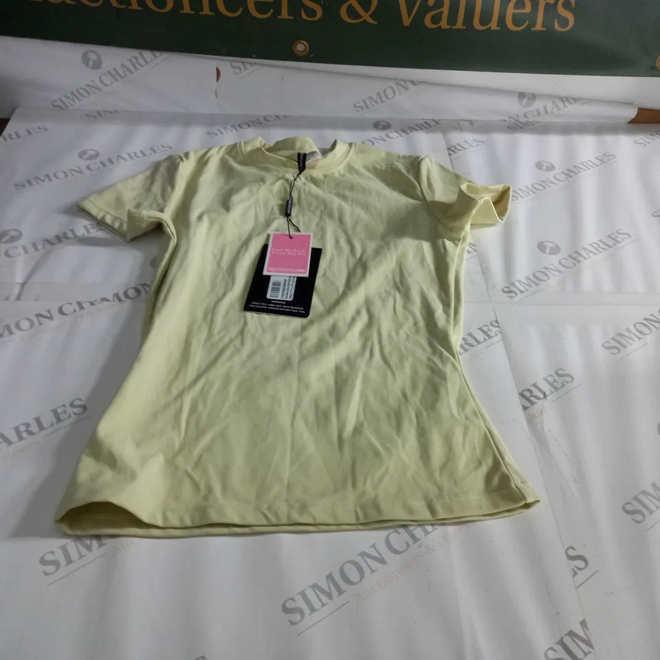 PRETTY LITTLE THING PALE GREEN CONTOUR SCULPT SHORT SLEEVE T SHIRT SIZE 10